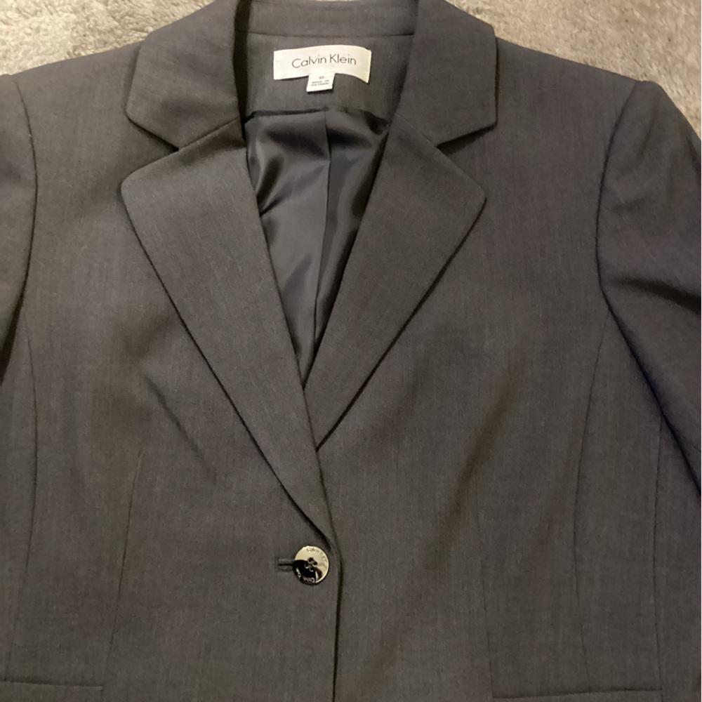 Blazer - Picture 3 of 4